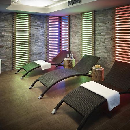 Color Home Suite Apartments Predazzo Bagian luar foto